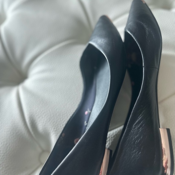 Ted Baker Mancie Black Pointy Toe Ballet Flat - Picture 6 of 9